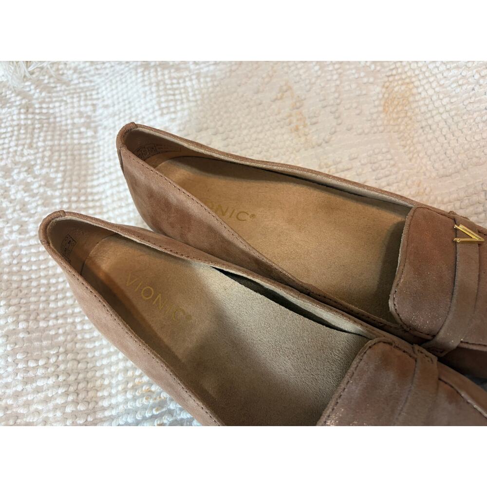 Vionic Taupe Suede Loafers Gold V detail Comfort Flats Orthotic Slip On Size 7 - Picture 2 of 4